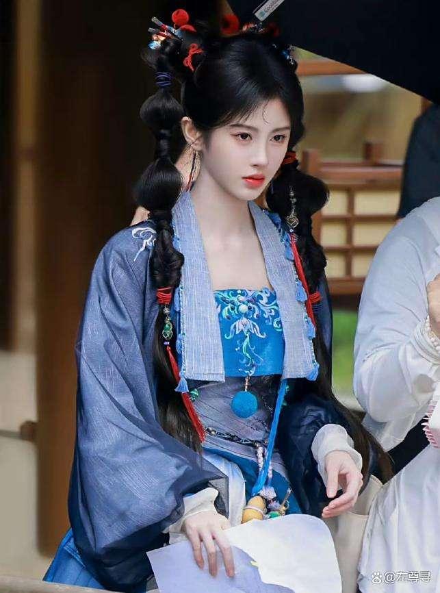 鞠婧祎面前好大一只张云龙 反套路修真之旅开启